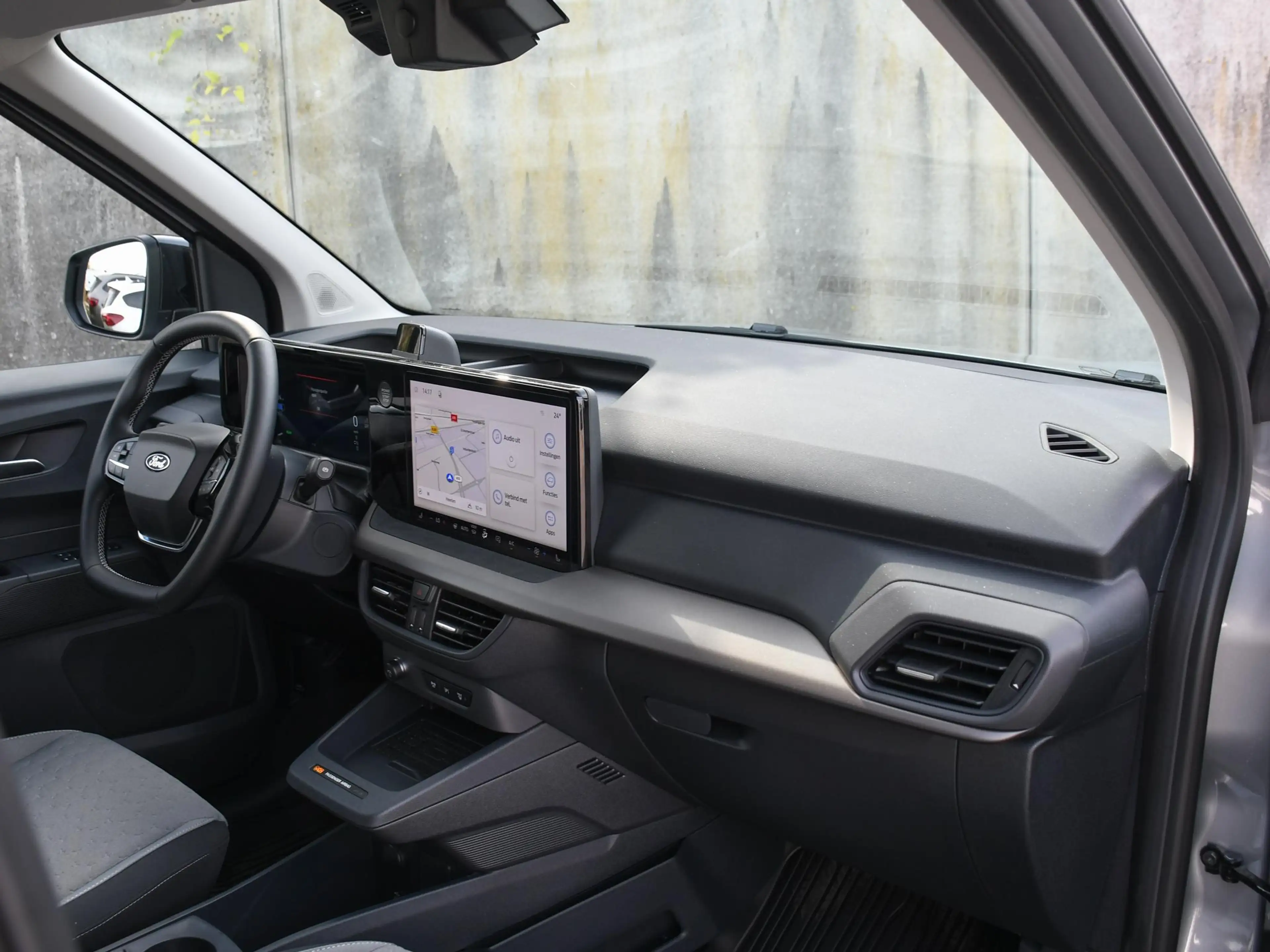 Ford Transit Courier E-Transit Limited 44 kWh 136pk Automaat CAMERA | D — photo 9