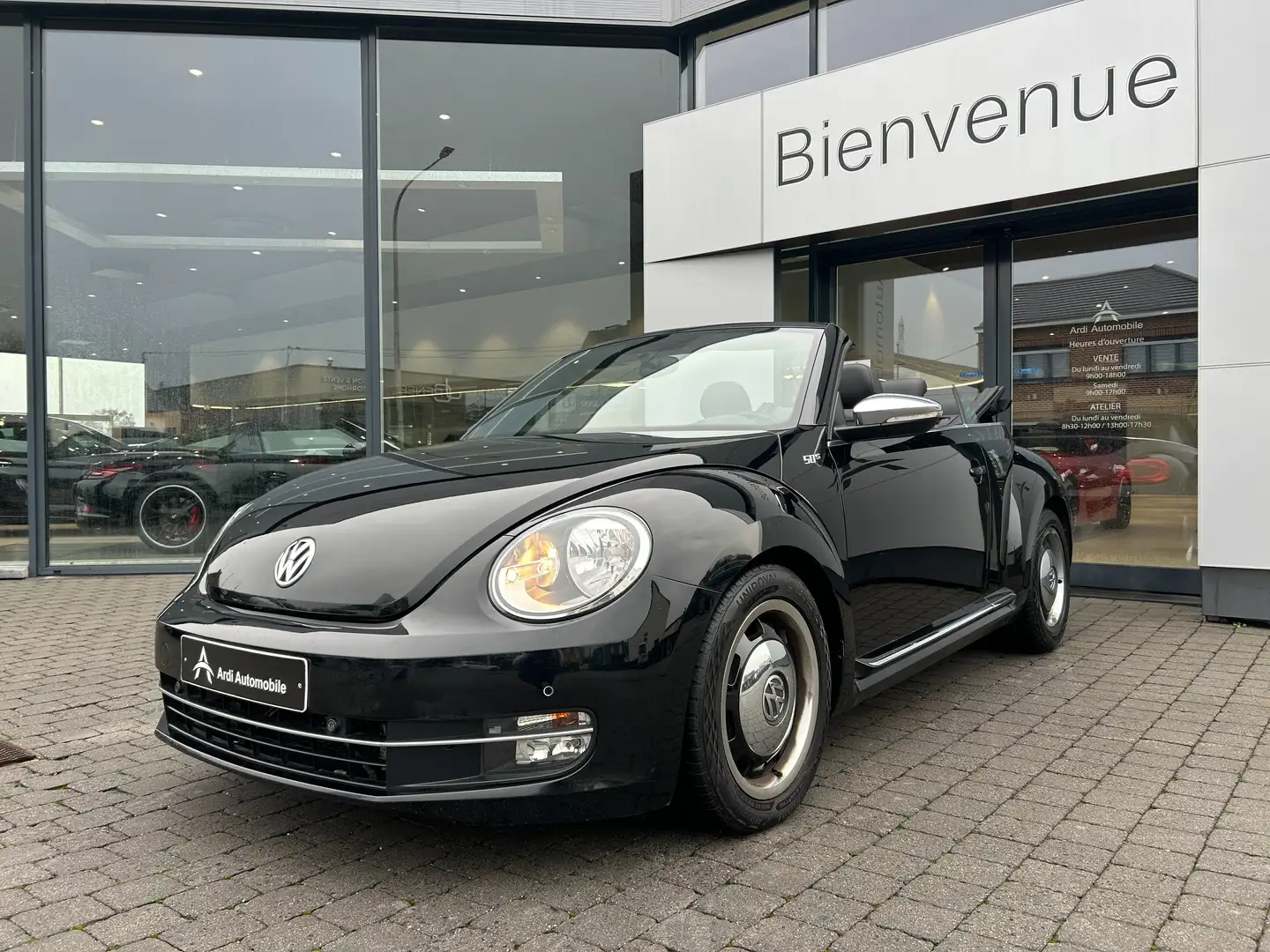 Volkswagen Beetle Cabriolet 1.6 CR TDi *GARANTIE*1ER PROP*GPS*CUIR* Noir - 1