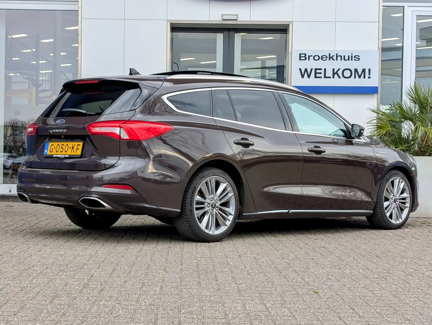 Ford Focus Wagon 1.0 EcoBoost Vignale | Panoramadak | B&O Aud Oranje - 2