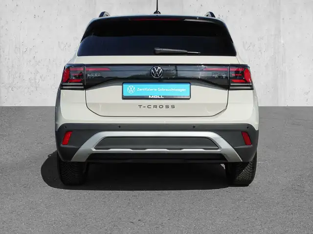 Volkswagen T-Cross view 6