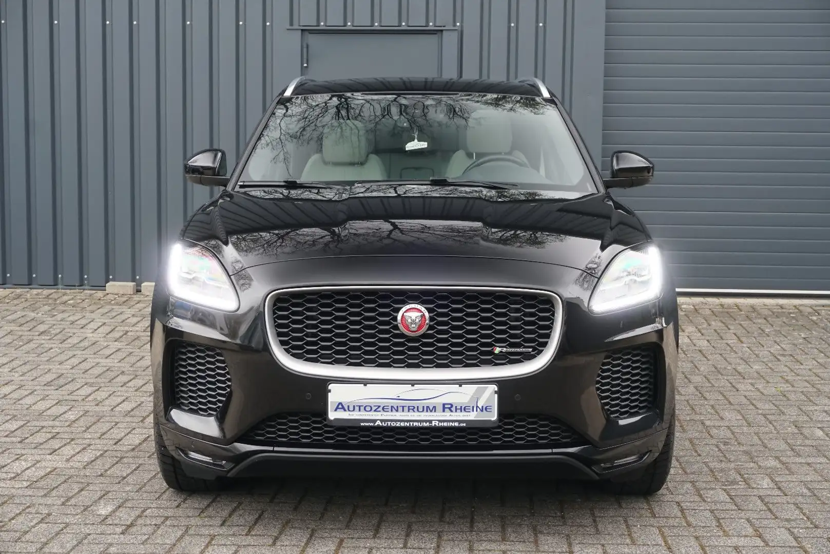 Jaguar E-Pace R-Dynamic S AWD LED RFK PANO AHK Leder Schwarz - 2