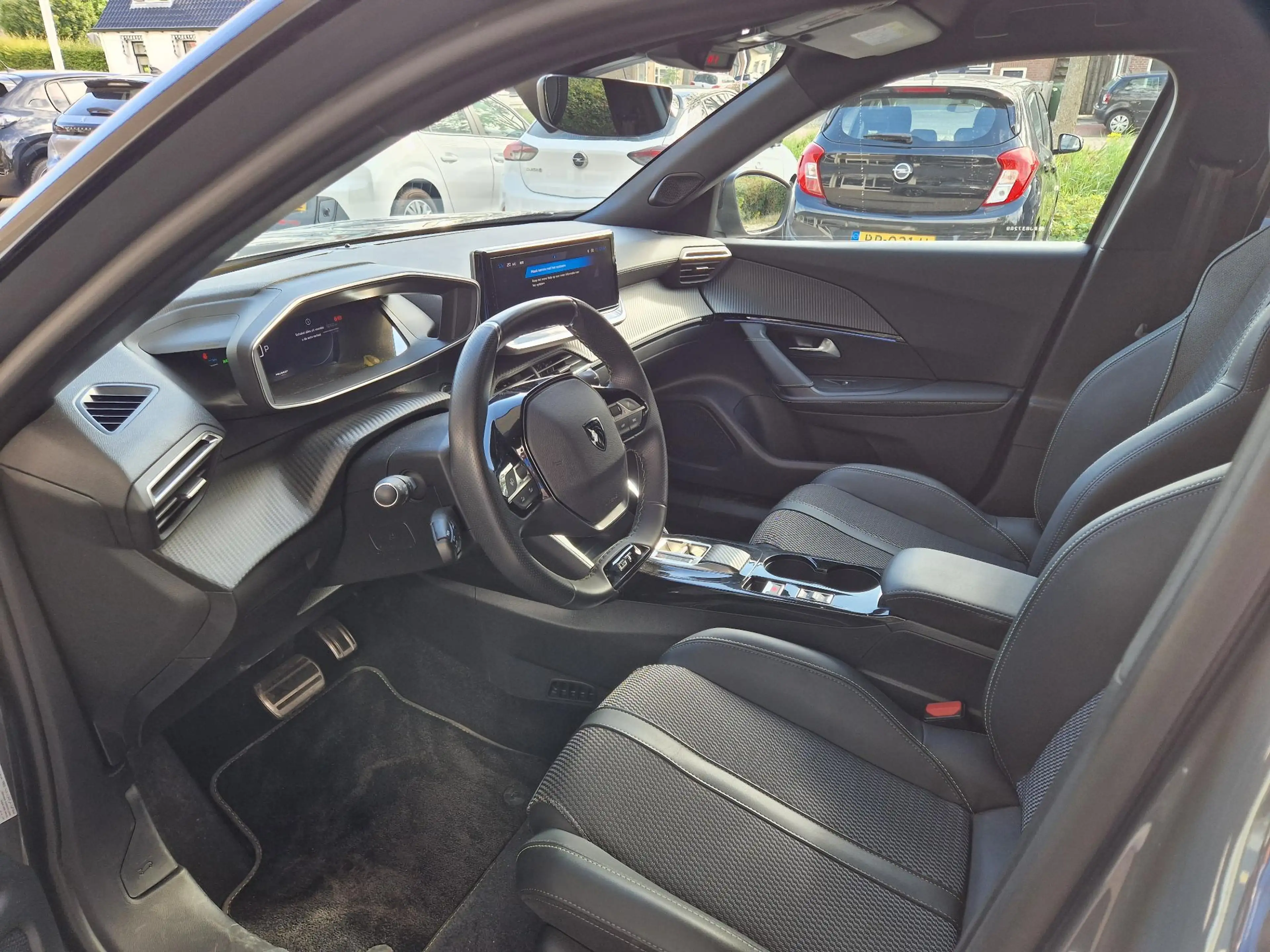 Peugeot e-2008 EV GT 50 kWh | Climate & Cruise Control | Achterui — photo 5