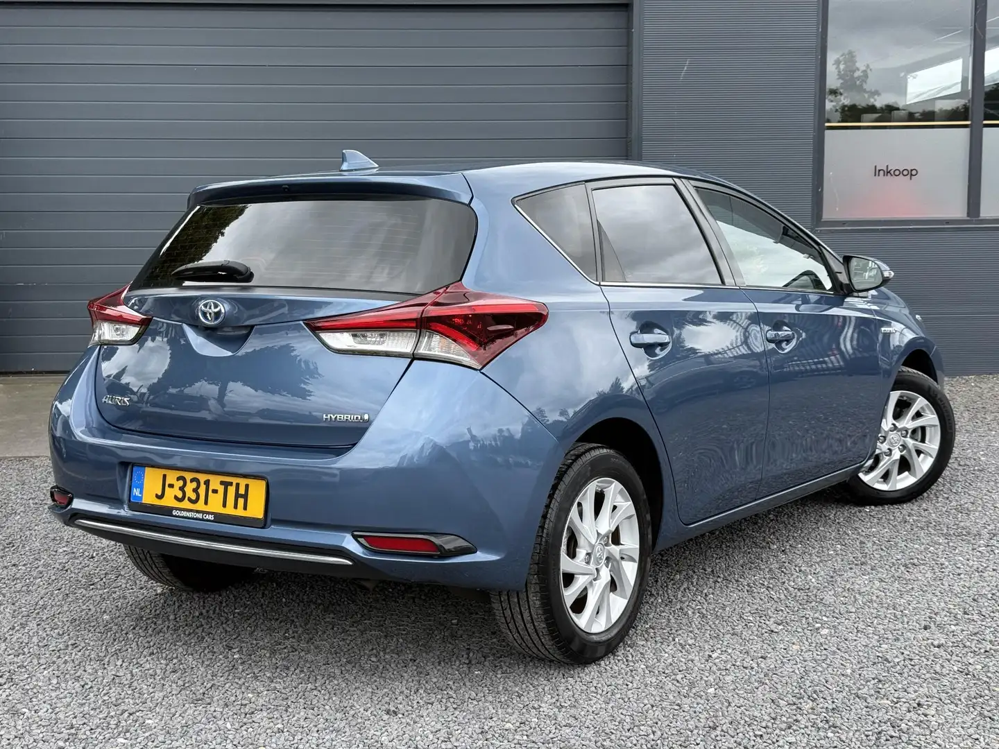 Toyota Auris 1.8 Hybrid Dynamic 1e Eigenaar,Navi,Camera,Dealer Blauw - 2