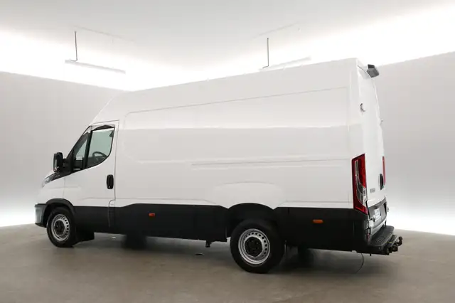 Iveco Daily view 4