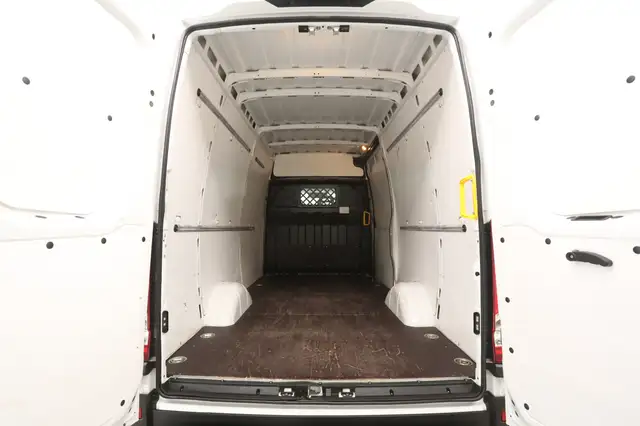 Iveco Daily view 3