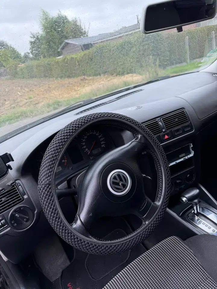 Volkswagen Golf 2.0i Highline, foto 7