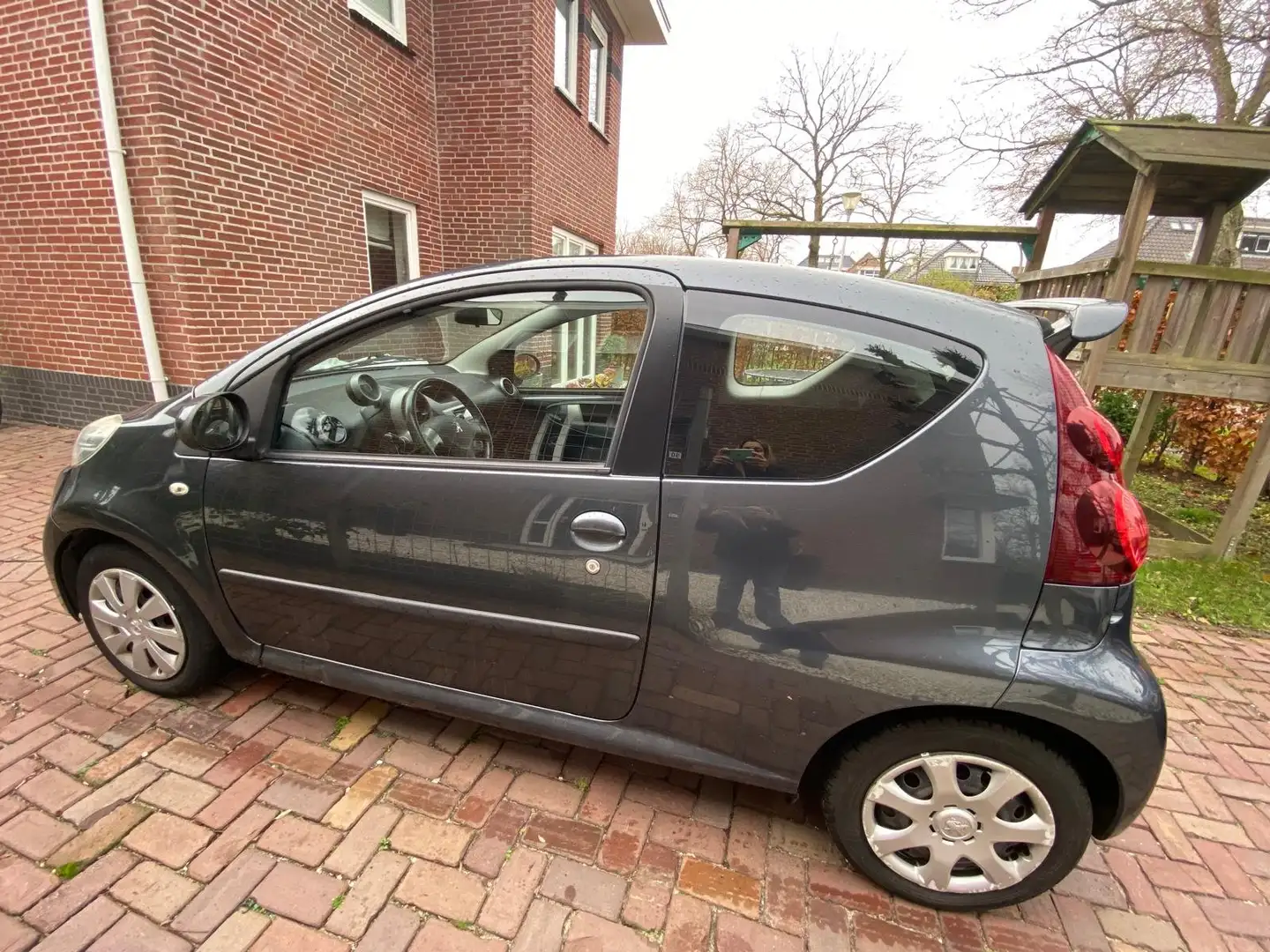 Peugeot 107 107 1.0 Active Grijs - 2