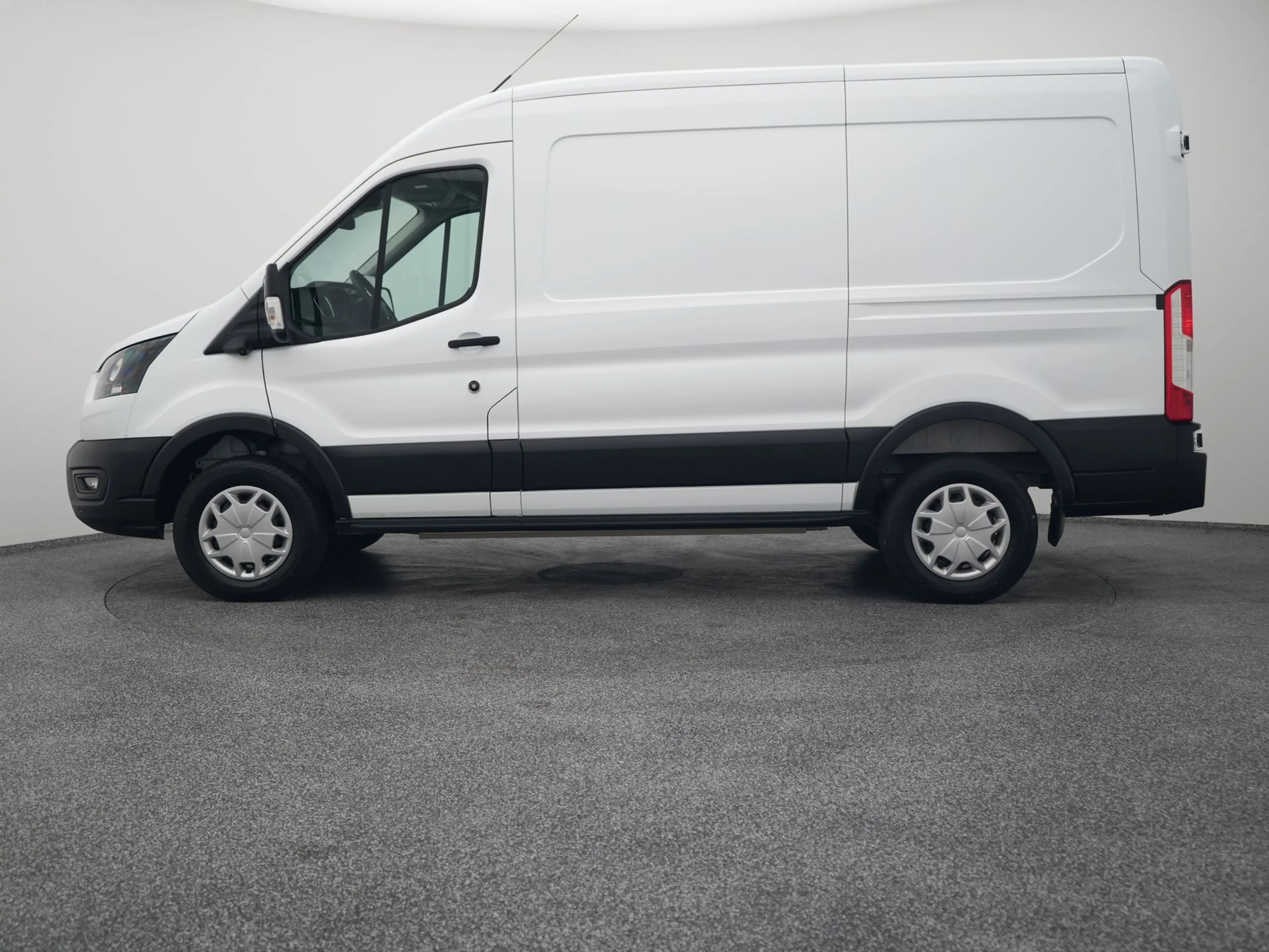 Ford E-Transit 350 L2H2 Ambiente 68 kWh 50 L2H2 Trend 68 kWh | CA — photo 13