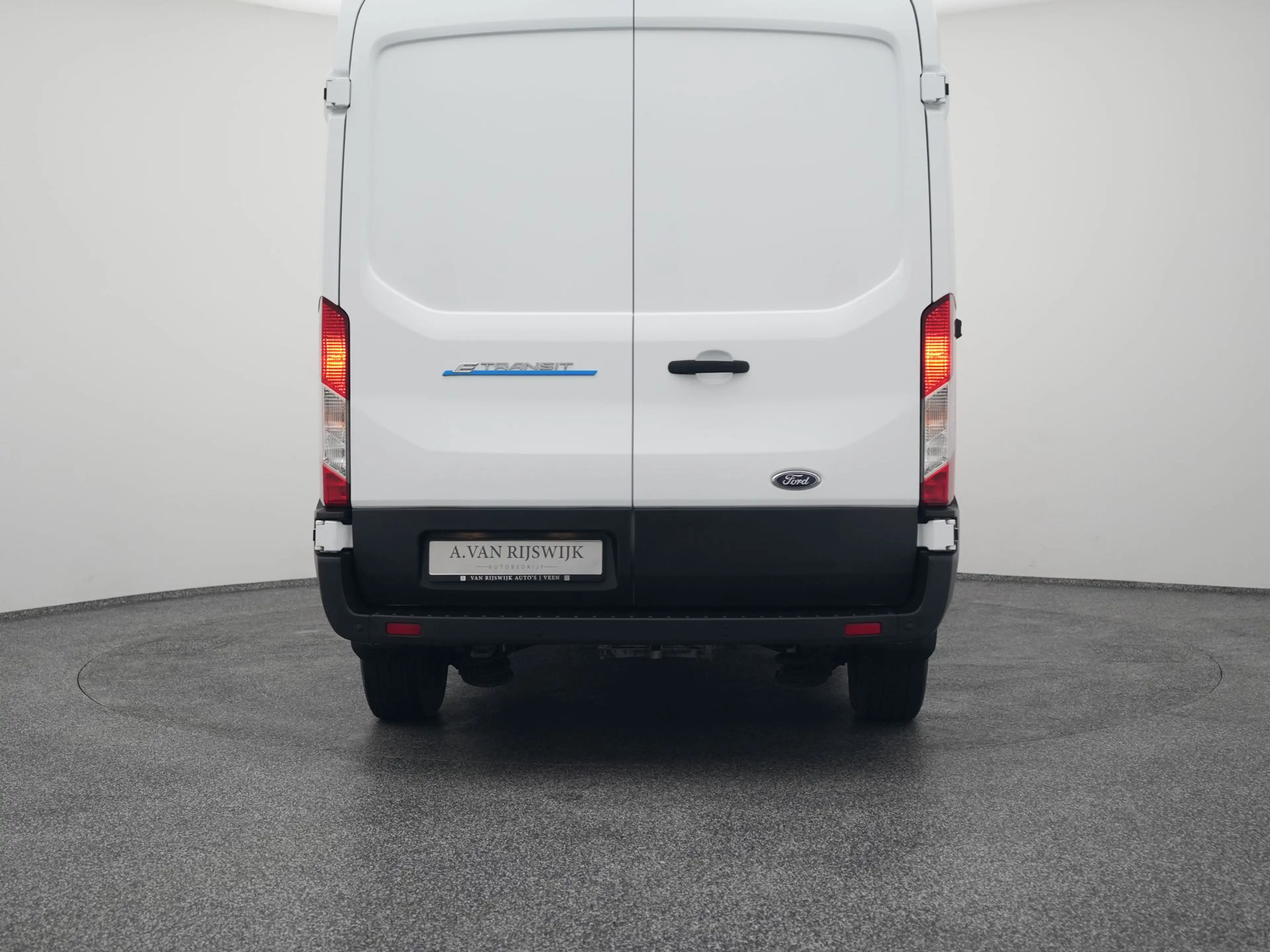Ford E-Transit 350 L2H2 Ambiente 68 kWh 50 L2H2 Trend 68 kWh | CA — photo 10