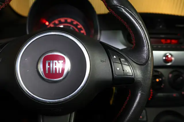 Fiat 500 view 13