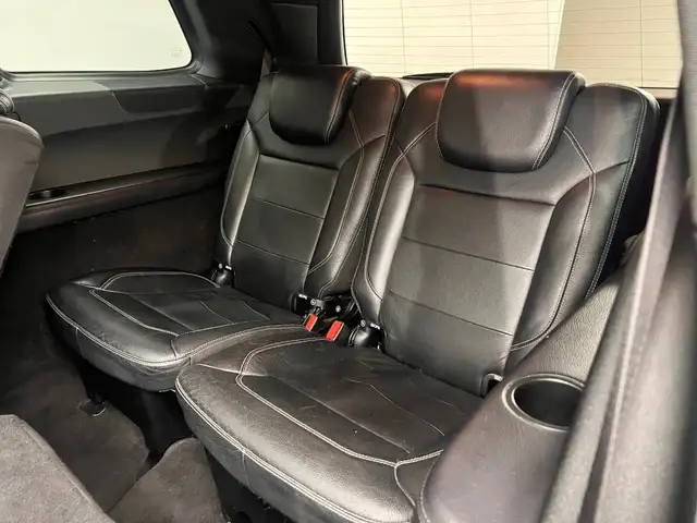 Mercedes-Benz GL view 10