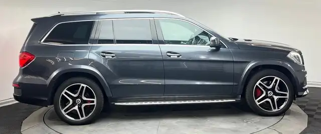 Mercedes-Benz GL view 4