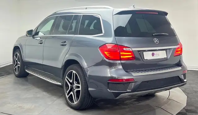 Mercedes-Benz GL view 6