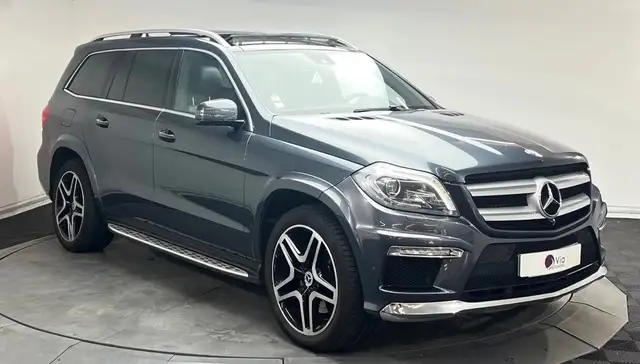 Mercedes-Benz GL view 2