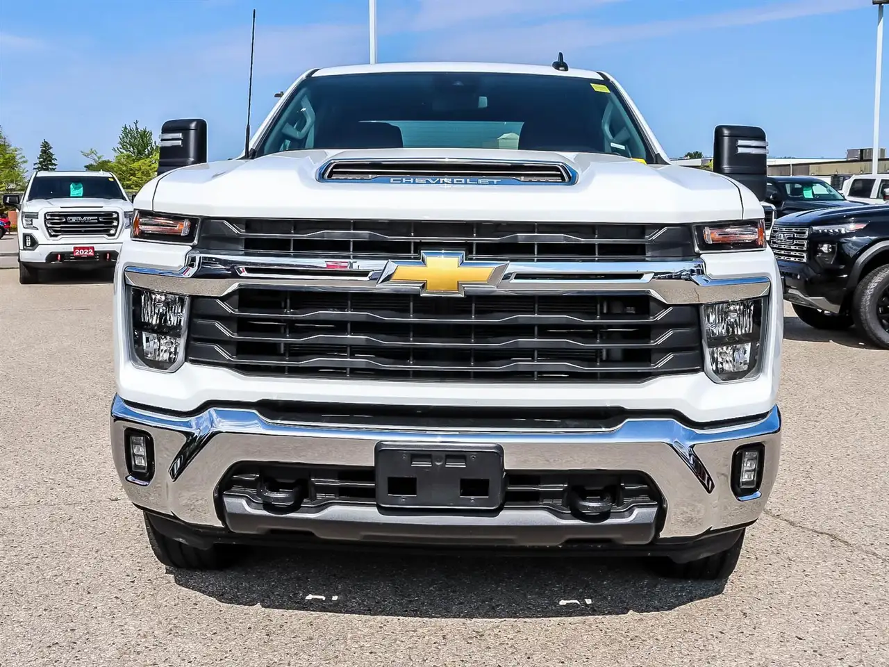 Chevrolet Silverado 2500 снимка Chevrolet Silverado 2500