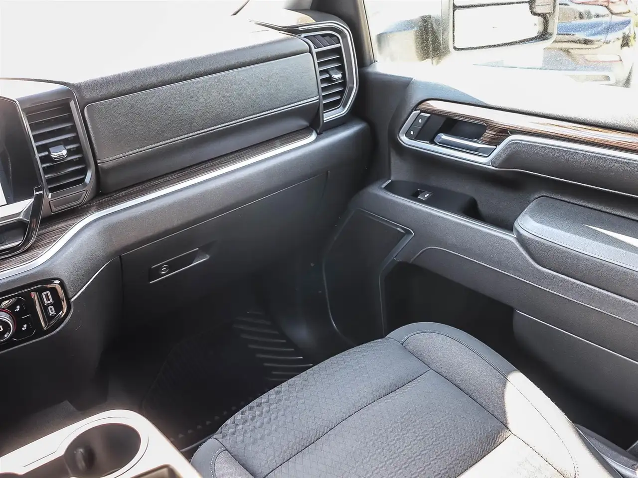 Chevrolet Silverado 2500 снимка Chevrolet Silverado 2500