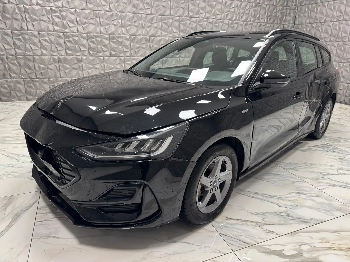 Ford Focus Turnier ST-Line Mild-Hybrid*Family-Paket 3 Schwarz - 1