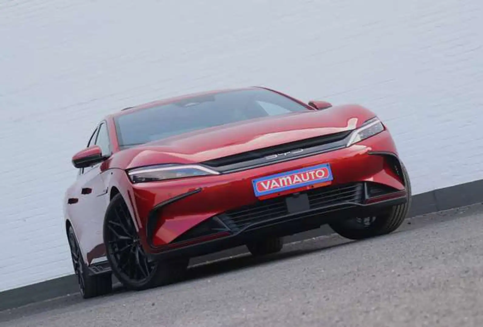 BYD Han 85.4 kWh Executive - Pano/HUD/360Cam/Keyless/21"/SOH=94,7% Rot - 1