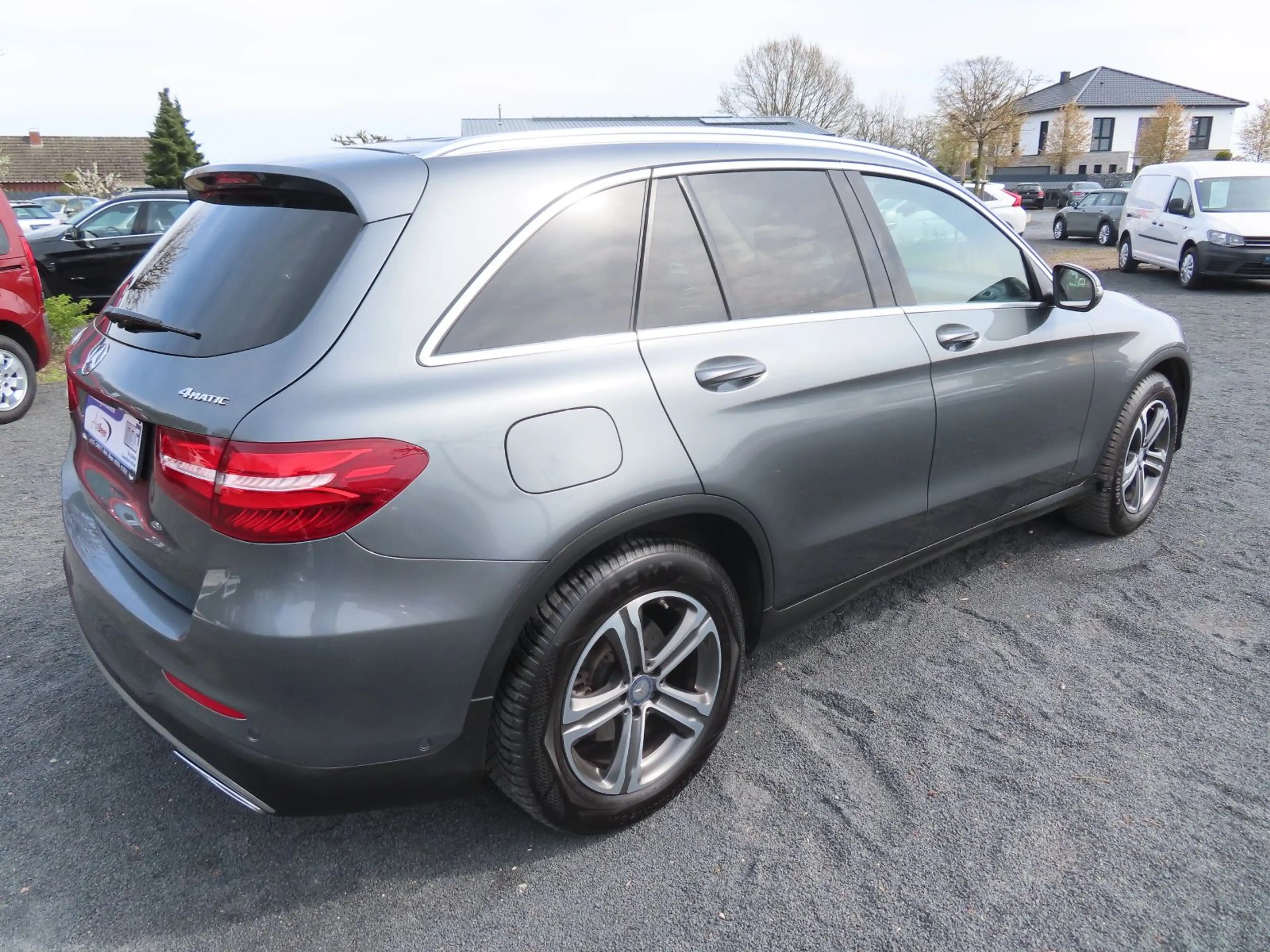 Mercedes-Benz GLC 250 d 4Matic EXCLUSIVE Navi Kamera 19"Alu — photo 9