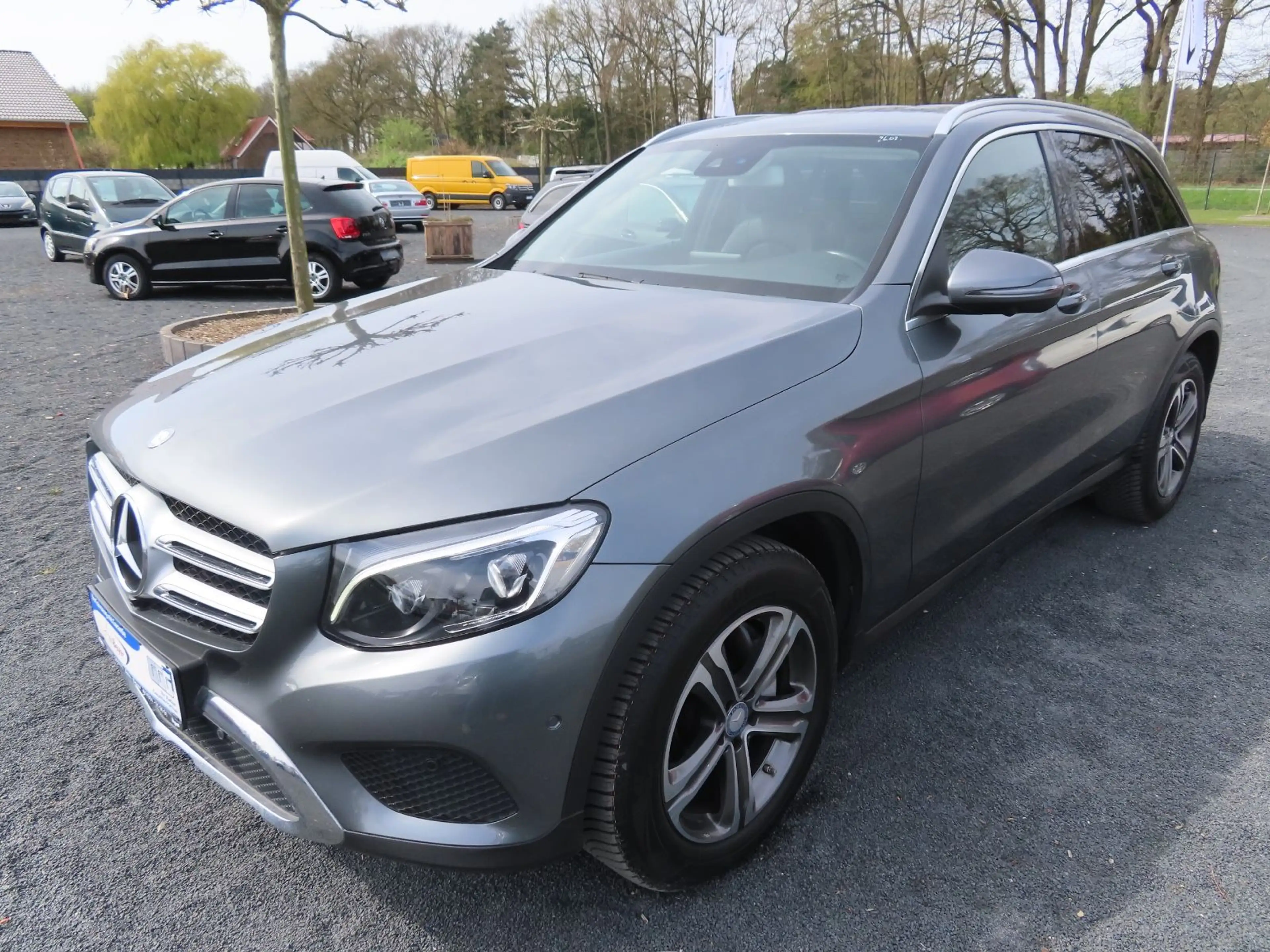 Mercedes-Benz GLC 250 d 4Matic EXCLUSIVE Navi Kamera 19"Alu — photo 6
