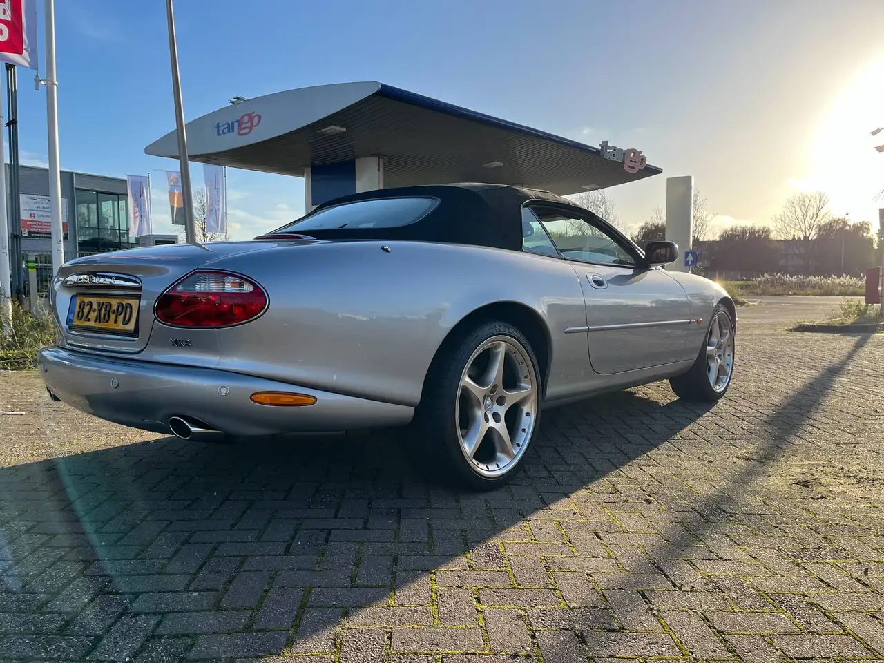 Jaguar XK8 Convertible, foto 12