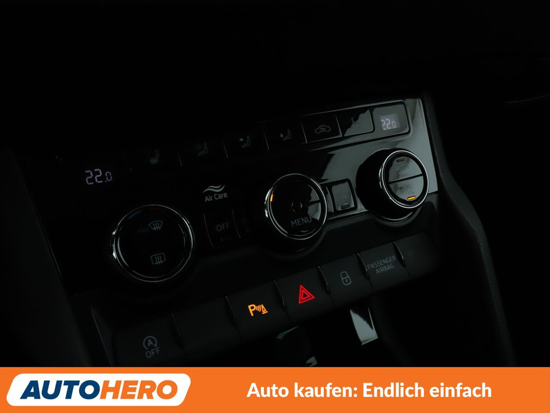 Skoda Karoq 1.5 TSI ACT Ambition*NAVI*ACC*CAM*PDC* — photo 23