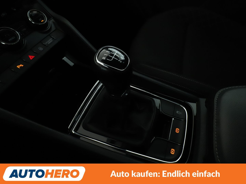 Skoda Karoq 1.5 TSI ACT Ambition*NAVI*ACC*CAM*PDC* — photo 24