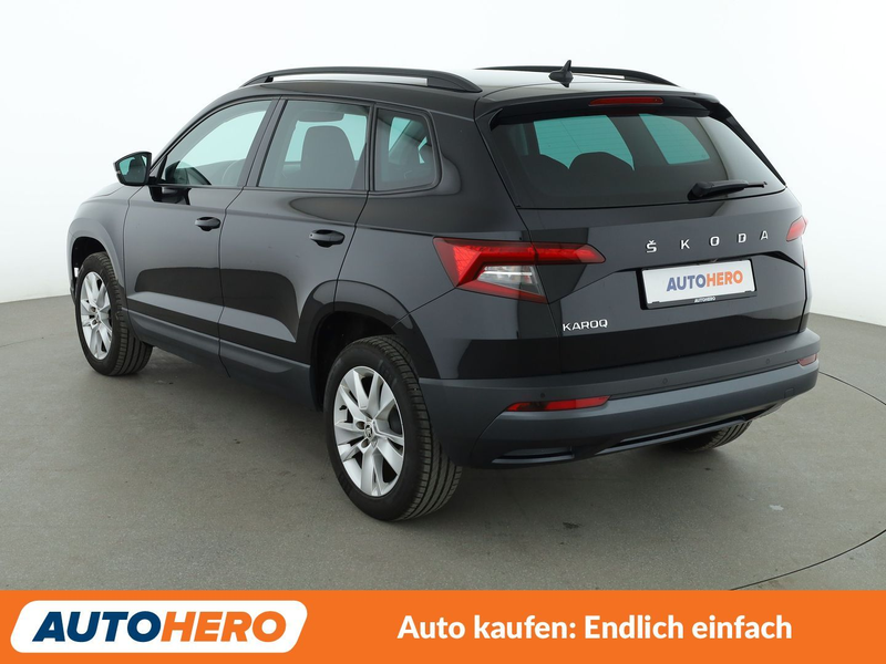 Skoda Karoq 1.5 TSI ACT Ambition*NAVI*ACC*CAM*PDC* — photo 4