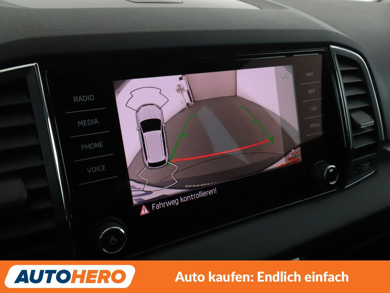 Skoda Karoq 1.5 TSI ACT Ambition*NAVI*ACC*CAM*PDC* — photo 22