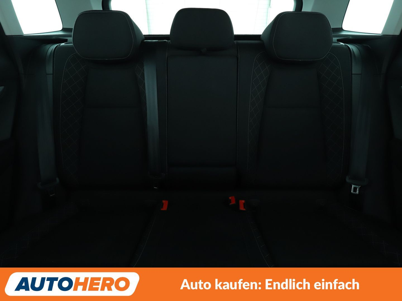 Skoda Karoq 1.5 TSI ACT Ambition*NAVI*ACC*CAM*PDC* — photo 15