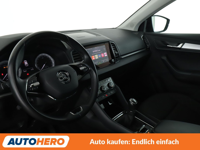 Skoda Karoq 1.5 TSI ACT Ambition*NAVI*ACC*CAM*PDC* — photo 11