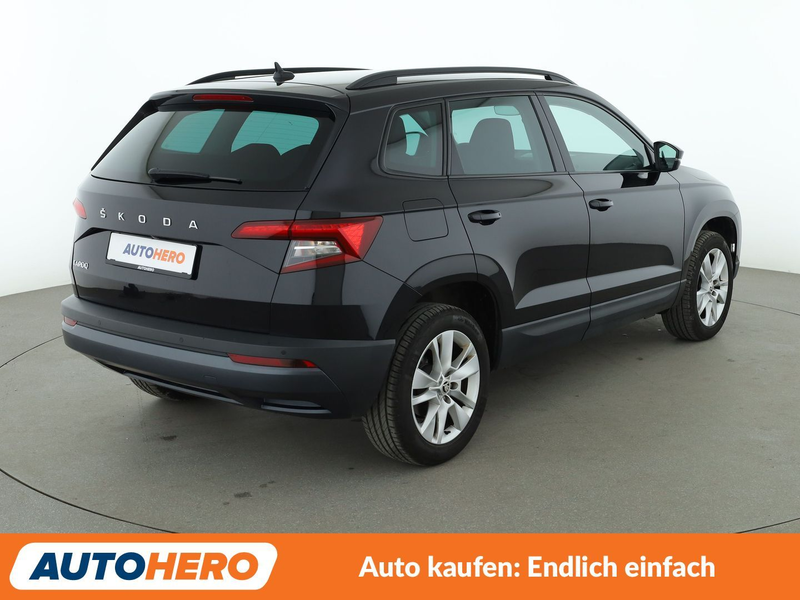 Skoda Karoq 1.5 TSI ACT Ambition*NAVI*ACC*CAM*PDC* — photo 6