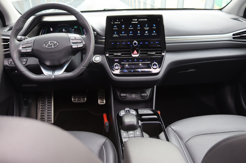 Hyundai IONIQ Premium EV 38 kWh|100%SOH|BTW|Leder|Navi|Pano|Rijk — photo 13