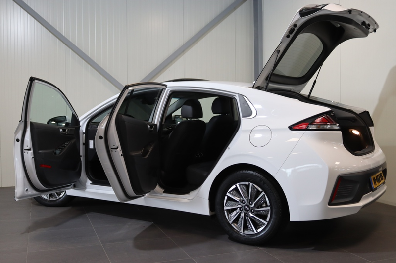 Hyundai IONIQ Premium EV 38 kWh|100%SOH|BTW|Leder|Navi|Pano|Rijk — photo 6