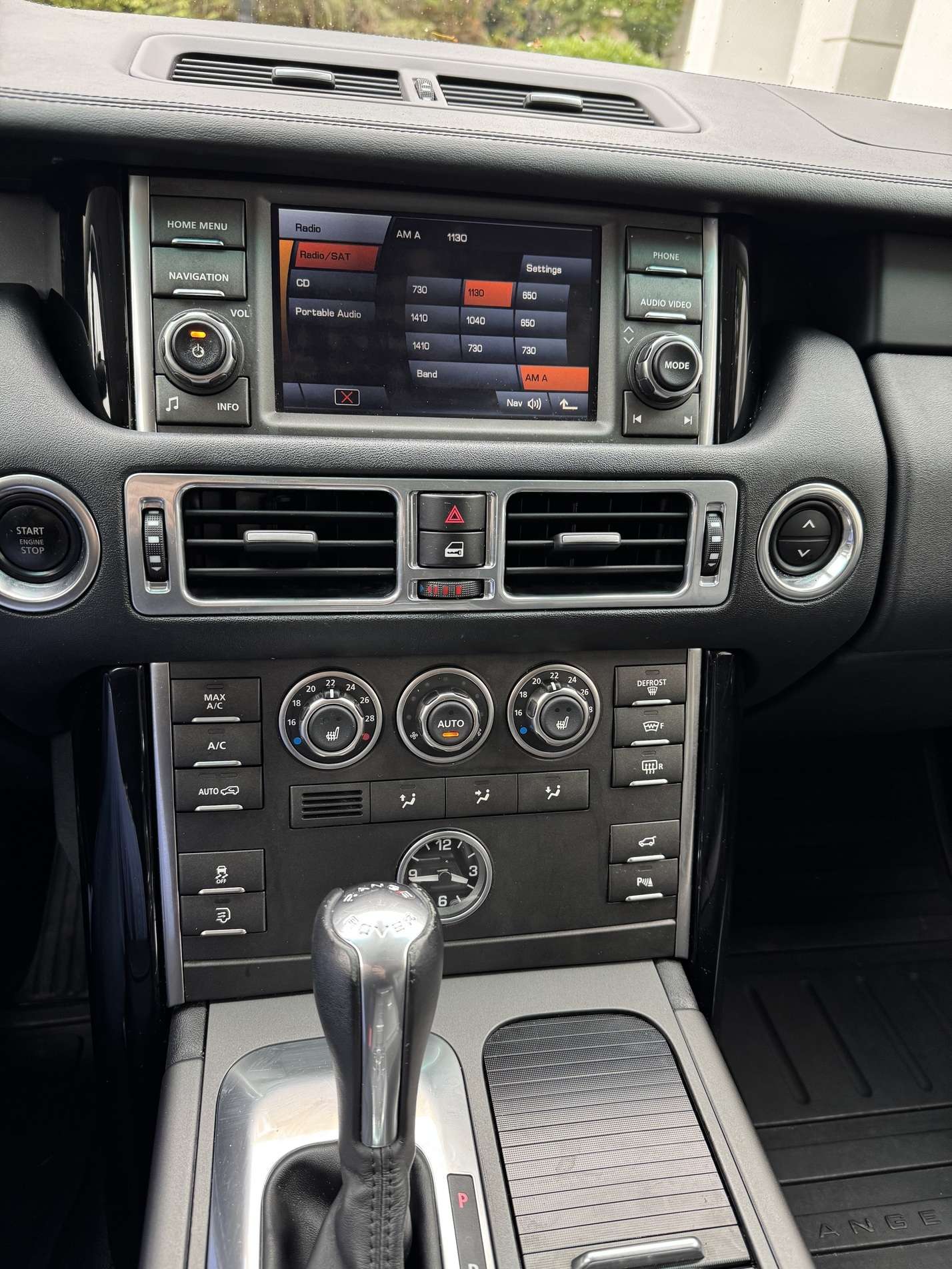 2011 Land Rover Range Rover 4WD 4dr HSE thumb 7
