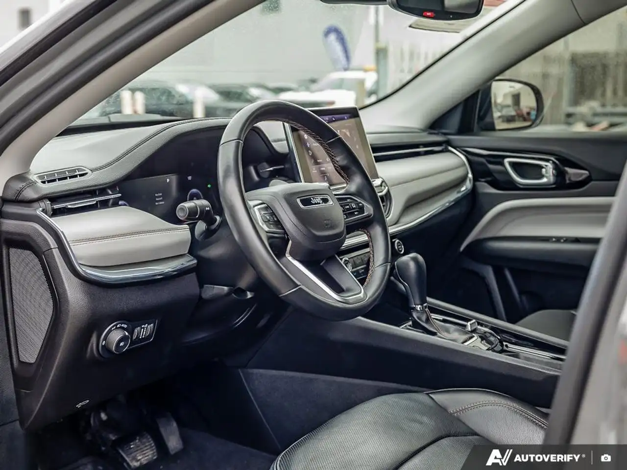 Jeep Compass photo Jeep Compass