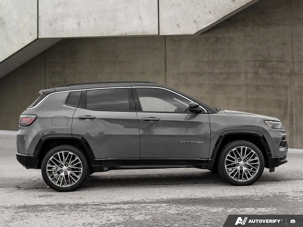 Jeep Compass photo Jeep Compass
