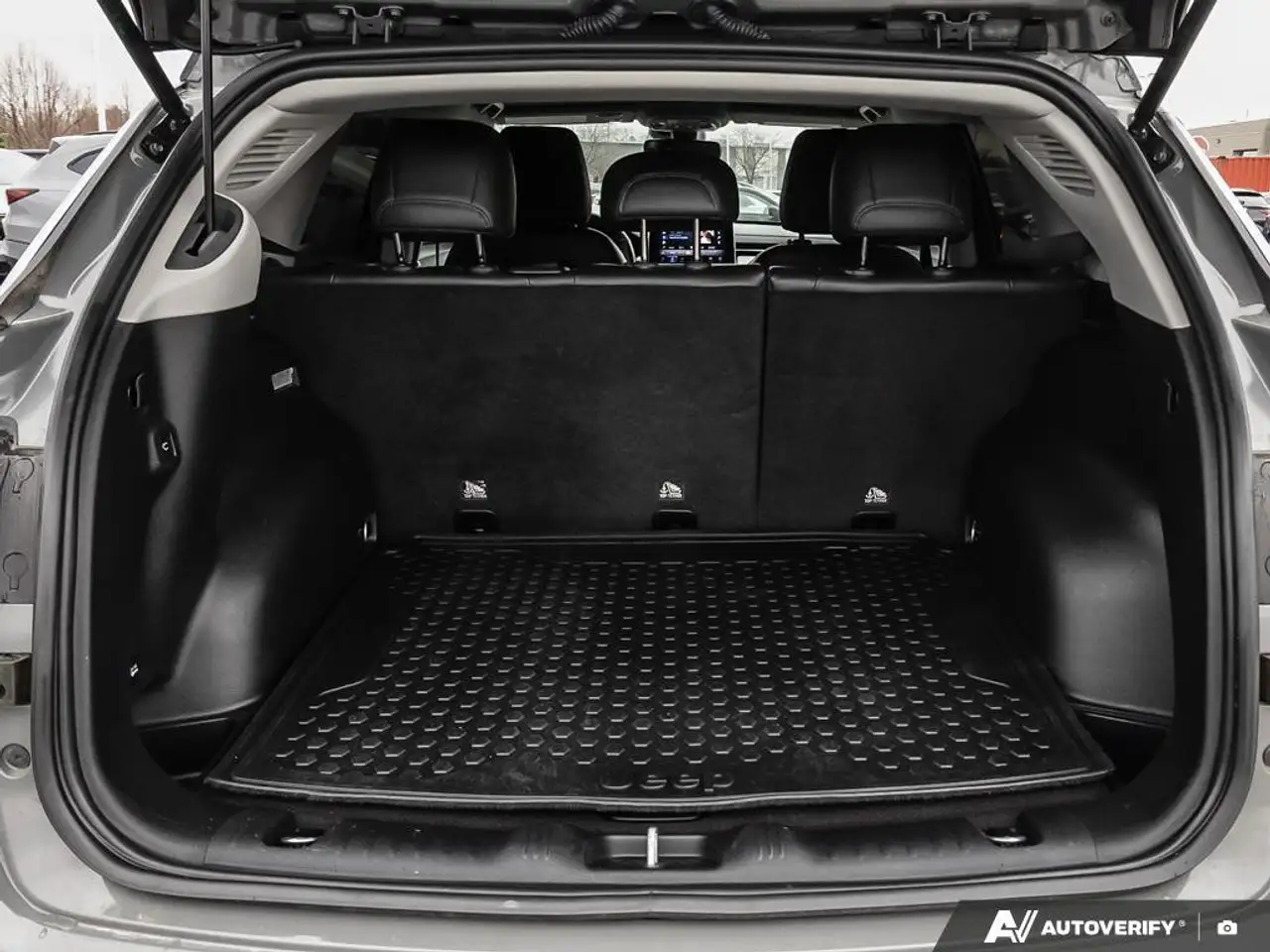 Jeep Compass photo Jeep Compass