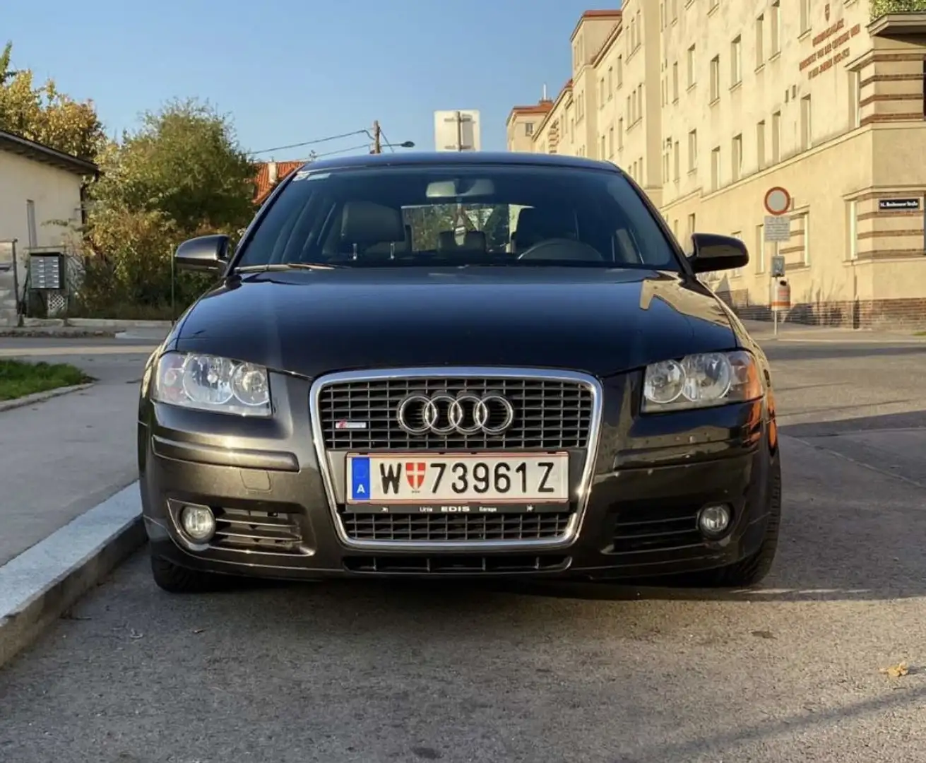 Audi A3 Audi A3 1,6 FSI S-Line Schwarz - 2