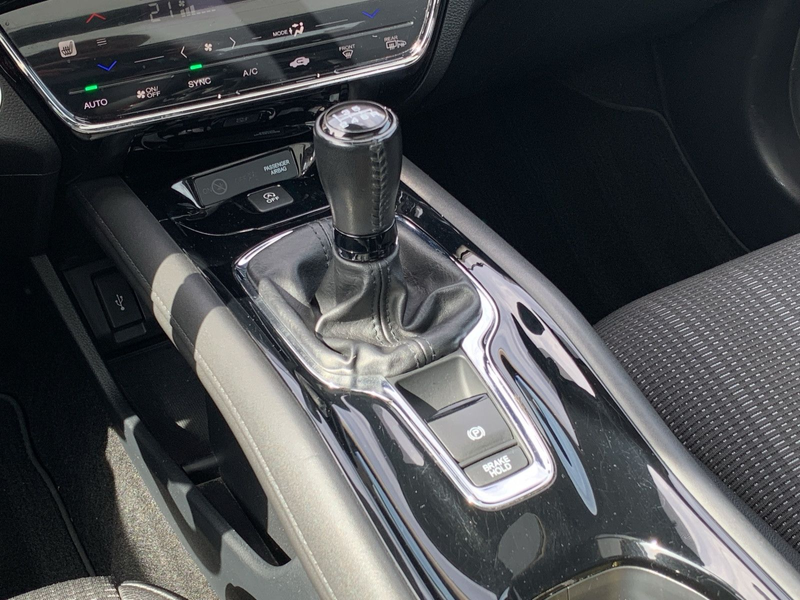 Honda HR-V 1.5Executive Winterräder+scheckheftgepflegt — photo 13