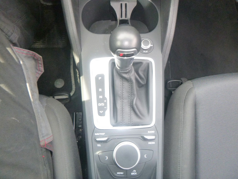 Audi Q2 30 TDI  AUT/AHK /NAVI/TEMP/Einparkhilfe — photo 13