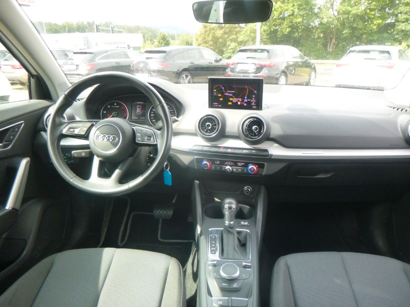 Audi Q2 30 TDI  AUT/AHK /NAVI/TEMP/Einparkhilfe — photo 12