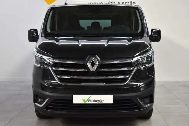 Renault Trafic view 2