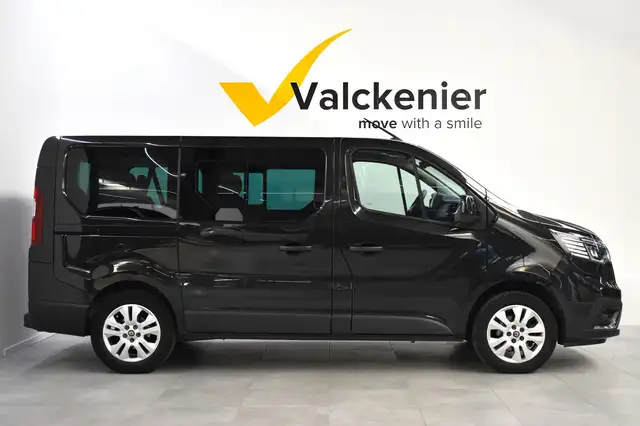 Renault Trafic view 4
