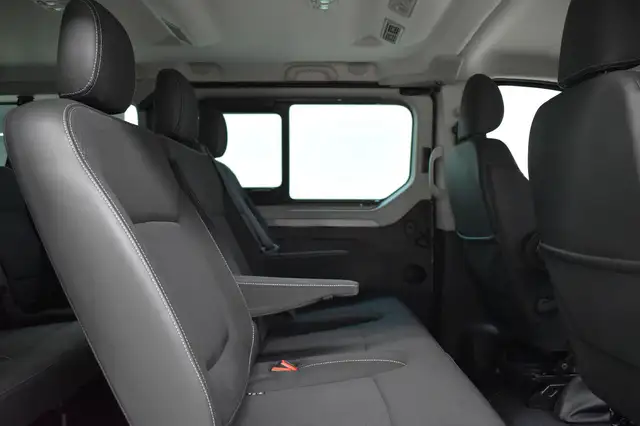 Renault Trafic view 10