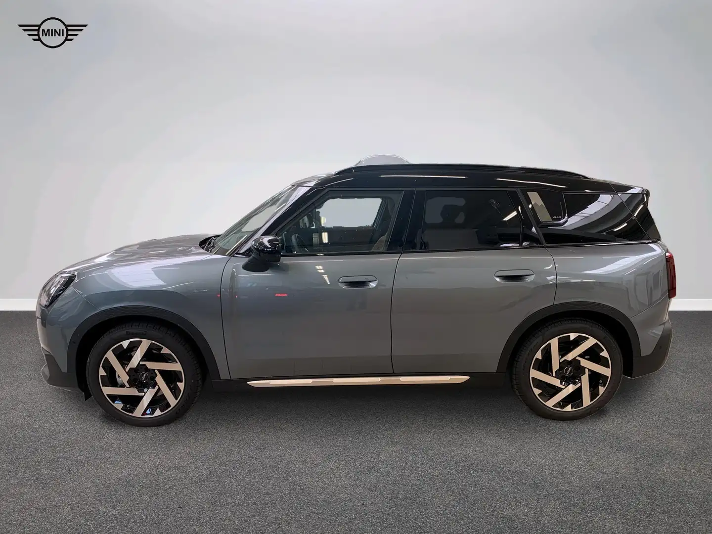 MINI Countryman S All4 All-Electric MINI Countryman SE ALL4 Зелёный - 2
