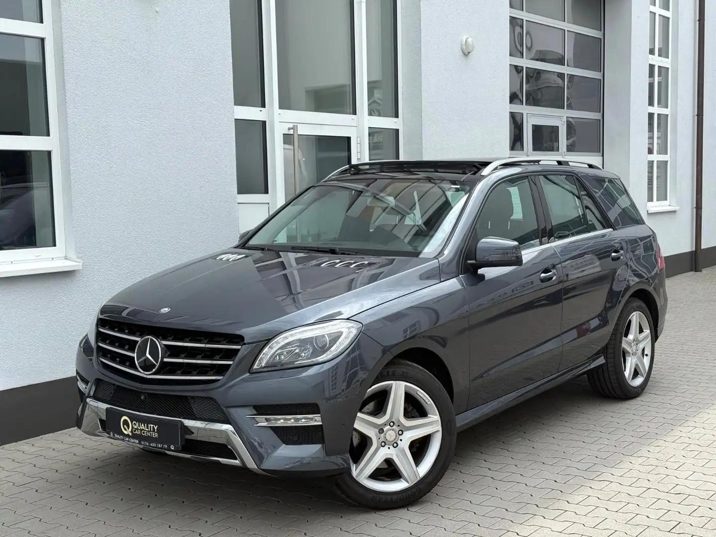 Mercedes-Benz ML 350 CDI AMG *VOLL**MASSAGE*TV*SOFTCLOSE*SOUND Grigio - 2