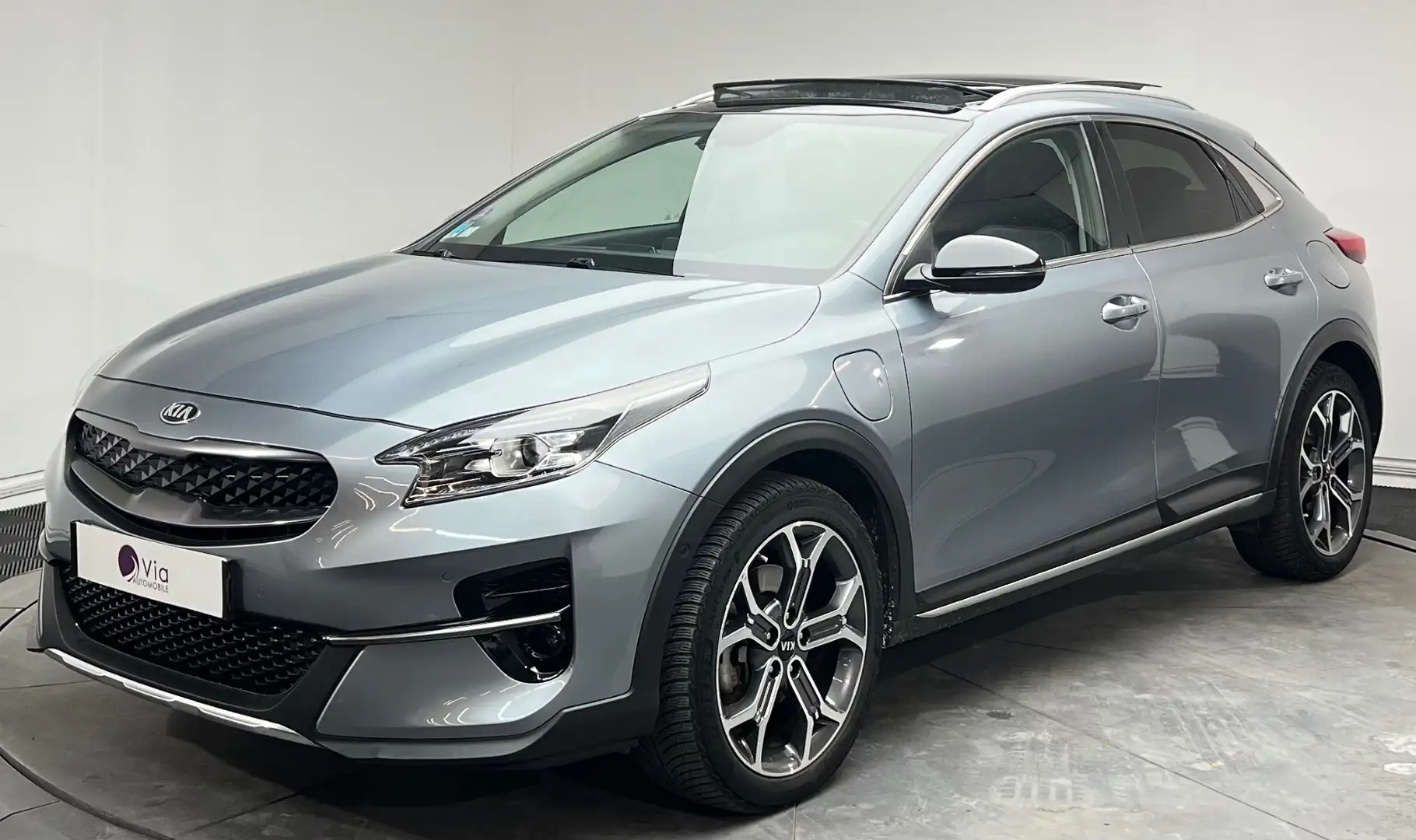 Kia Ceed / cee'd 1.6 GDi Hybride Rechargeable 141ch DCT6 Design - Suivi Complet - Toit ouvrant Gris - 1