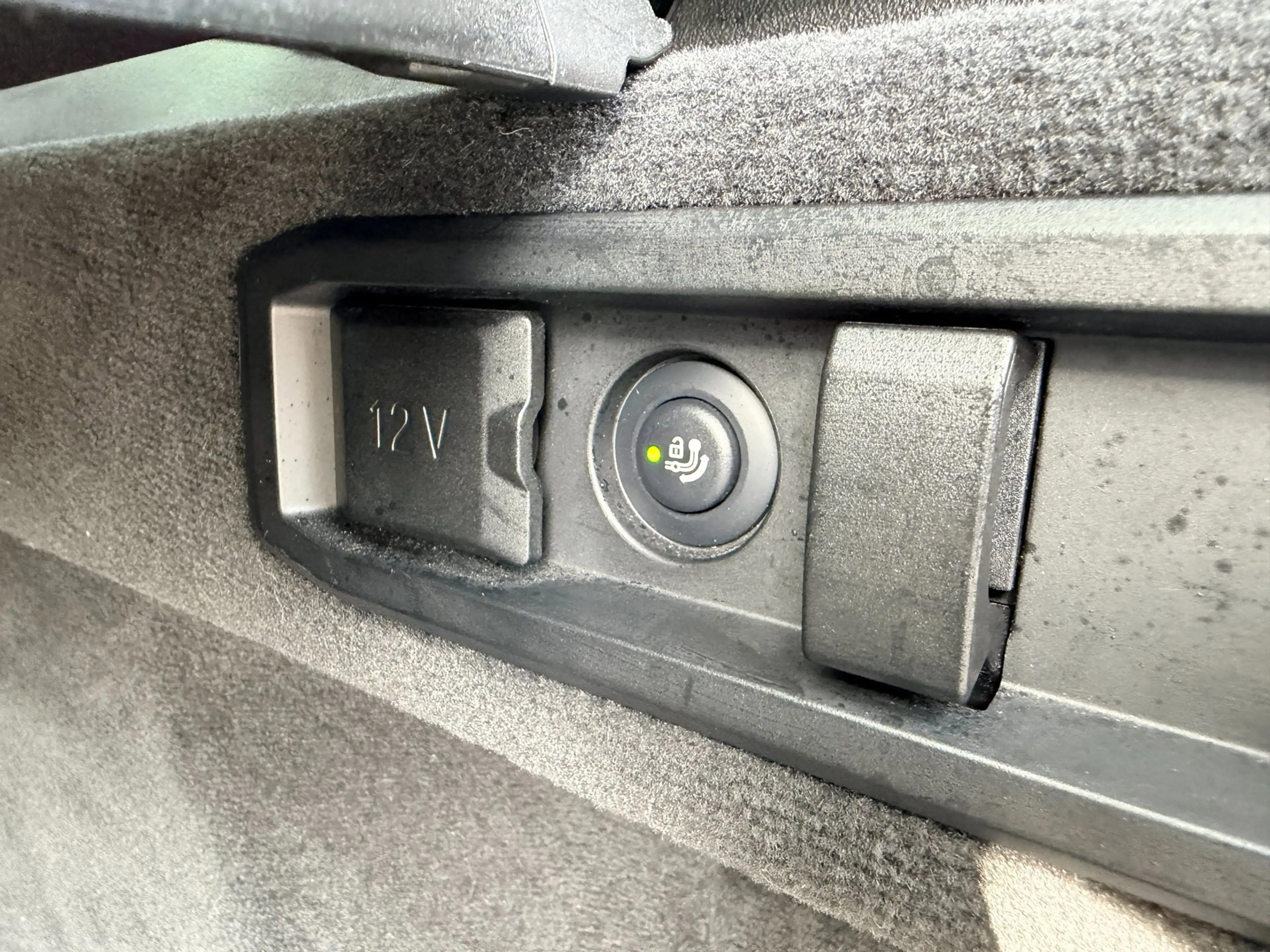 BMW i5 Touring EDrive40 M-Sport PRO, B&W, panorama, trekh — photo 16