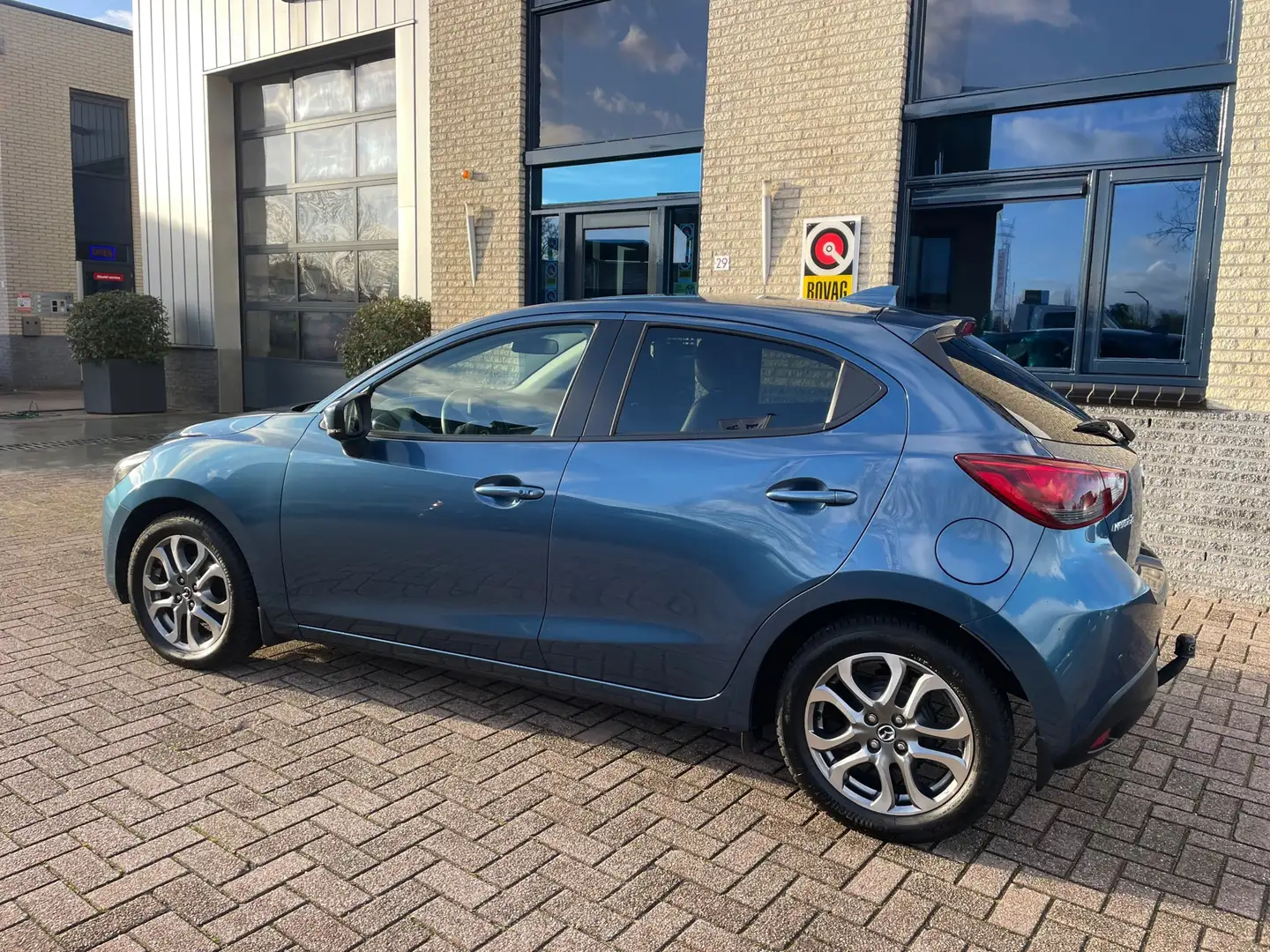 Mazda 2 1.5 Skyactiv-G GT-Luxury- NAP- NAV-trekhaak Bleu - 2